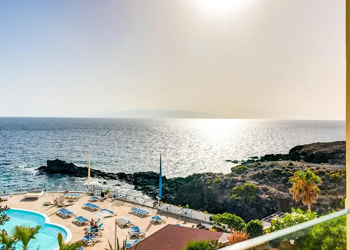 Premium And Sea דירה